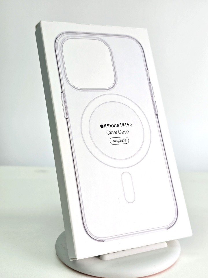 Genuine Apple Clear Case with MagSafe for iPhone 14 Pro