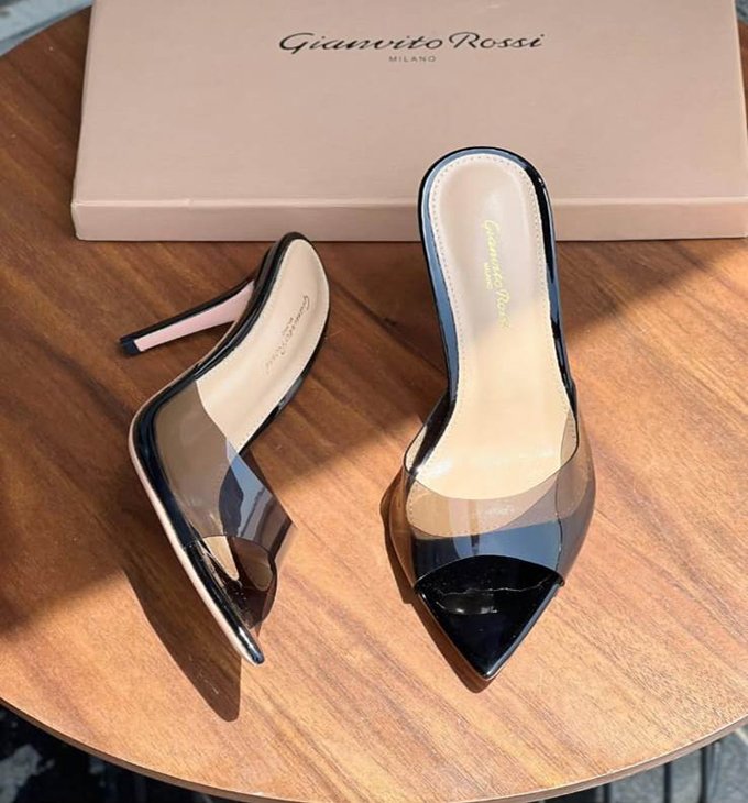 Gianvito Rossi Elle Mules